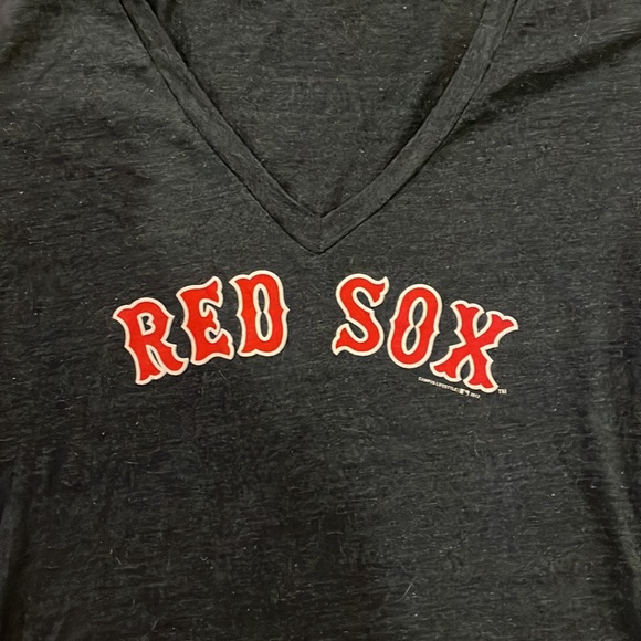 Boston Red Sox Tops - Last Day 🎁

Boston Red Sox genuine merchandise by campus lifestyle